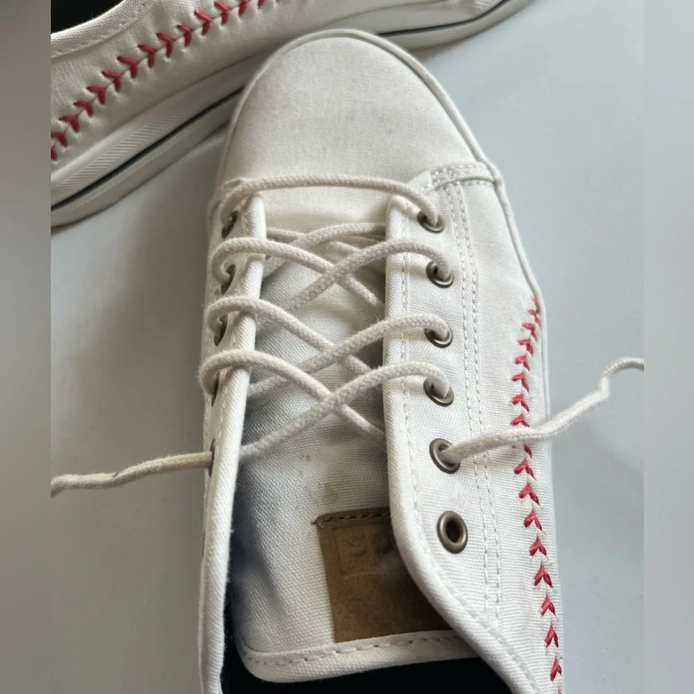 Women’s Keds Kickstart Pennant Sneaker baseball Ortholite tennis shoes 10 sporty